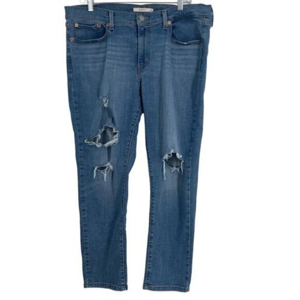 Levi's Blue Distressed Boyfriend Jeans 33. 36L